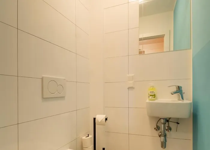 Apartamento Balcony For 4 Near Naschmarkt&kettenbrückengasse U4 Metro Viena