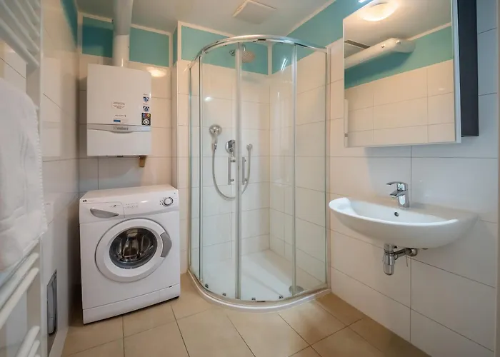 アパート Balcony For 4 Near Naschmarkt & Kettenbrueckengasse U4 Metro